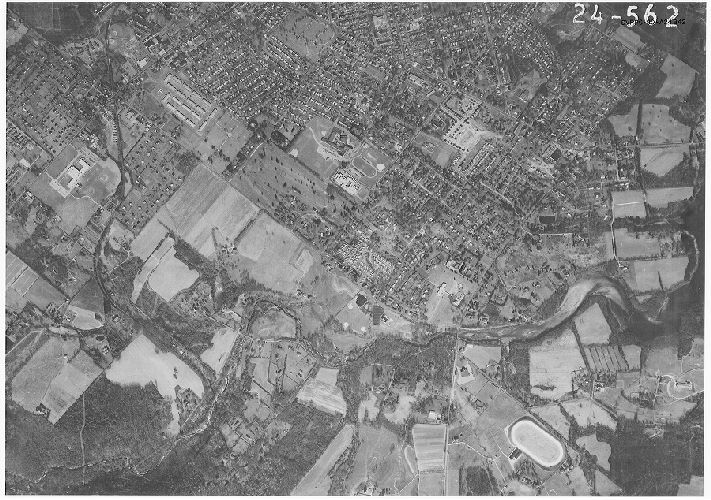 Aerial Photo A24 B42, Aerial Photographs of the Delaware Valley
