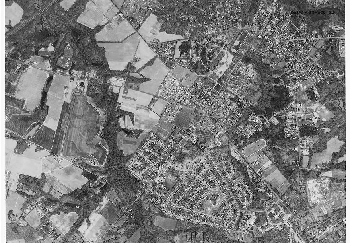 Aerial Photo A32 B26, Aerial Photographs of the Delaware Valley