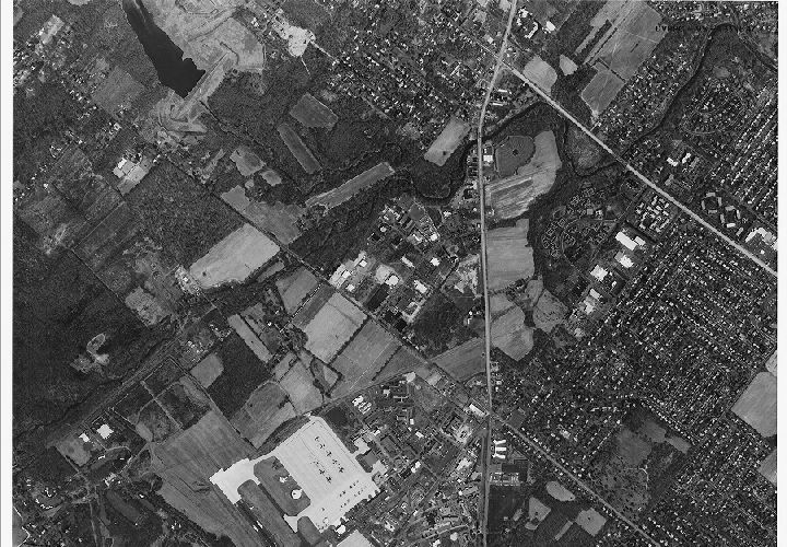 Aerial Photo A33 B47, Aerial Photographs of the Delaware Valley